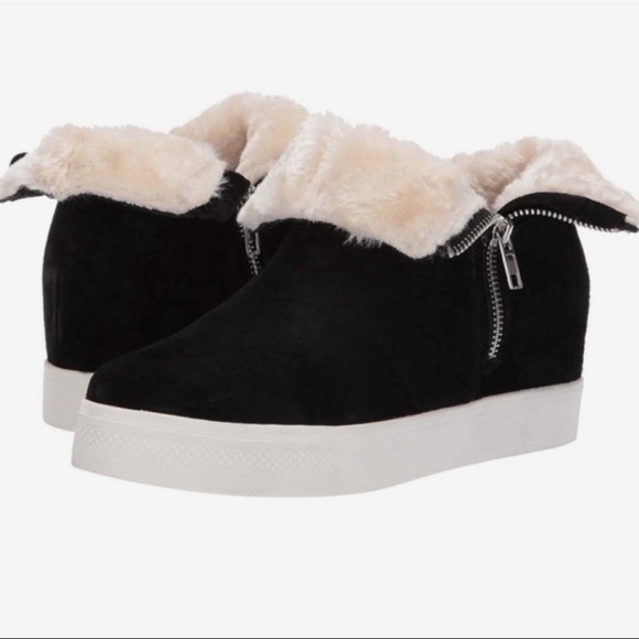 Steve Madden Wanda Wedge Sneaker. Black suede - size 8.5 - Picture 2 of 12